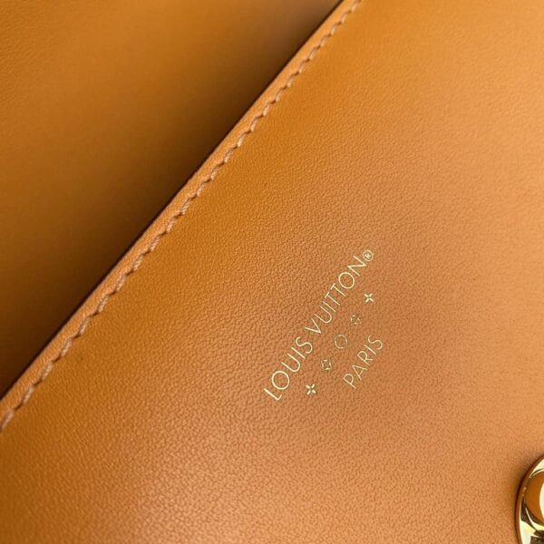 1:1 Replica Louis Vuitton LV LV Pont 9 Smooth Calfskin Leather Luxury Bag For Women M55946 - 9.1in/22cm