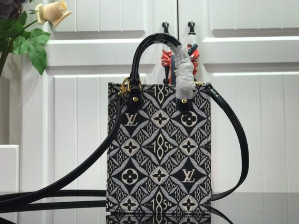 1:1 Replica Louis Vuitton LV Since 1854 Petit Sac Plat Red/Blue/Black Luxury Bag For Women - 17 cm/6.6 in