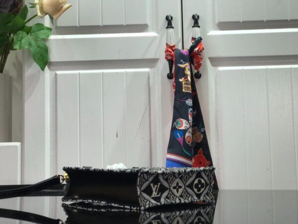 1:1 Replica Louis Vuitton LV Since 1854 Petit Sac Plat Red/Blue/Black Luxury Bag For Women - 17 cm/6.6 in
