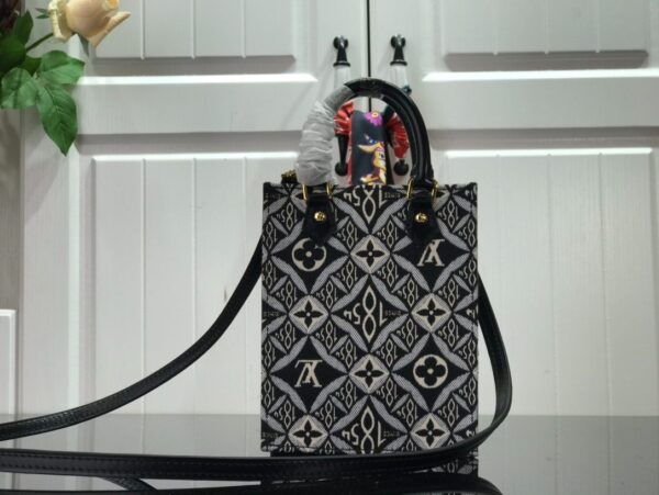 1:1 Replica Louis Vuitton LV Since 1854 Petit Sac Plat Red/Blue/Black Luxury Bag For Women - 17 cm/6.6 in