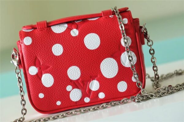 lv-x-yk-pochette-metis