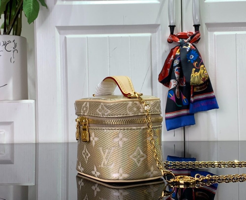 1:1 Replica Louis Vuitton LV Micro Vanity Bag Gold/ Sliver Unique Bag For Women M22920 M82467 - 11cm/ 4.3in