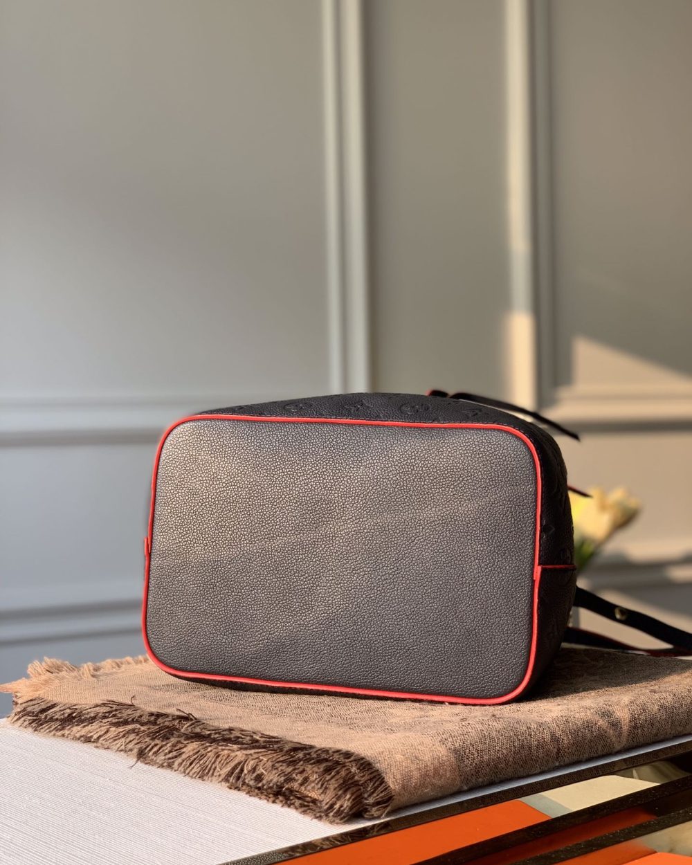 1:1 Replica Louis Vuitton LV NéoNoé MM Monogram Empreinte Leather Luxury Bag For Women M45306 -  10.2in/26cm