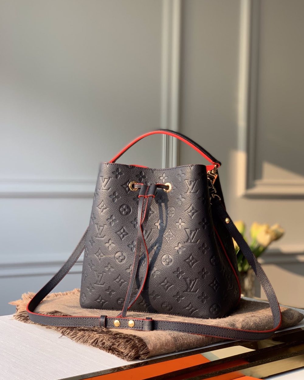 1:1 Replica Louis Vuitton LV NéoNoé MM Monogram Empreinte Leather Luxury Bag For Women M45306 -  10.2in/26cm