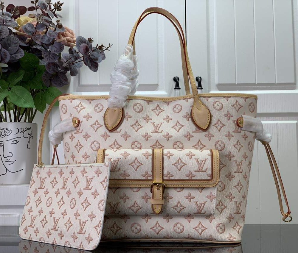1:1 Replica Louis Vuitton LV Neverfull MM White/ Black Essential Bag For Women M20921 31 cm/ 12.2 in