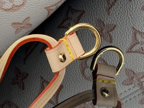 1:1 Replica Louis Vuitton LV Neverfull MM White/ Black Essential Bag For Women M20921 31 cm/ 12.2 in