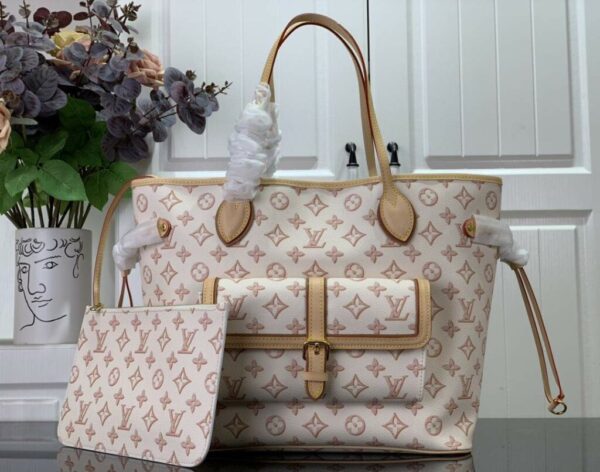 1:1 Replica Louis Vuitton LV Neverfull MM White/ Black Essential Bag For Women M20921 31 cm/ 12.2 in