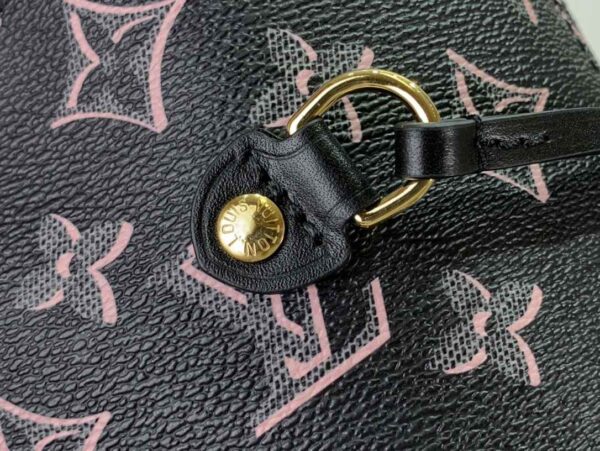 1:1 Replica Louis Vuitton LV Neverfull MM White/ Black Essential Bag For Women M20921 31 cm/ 12.2 in