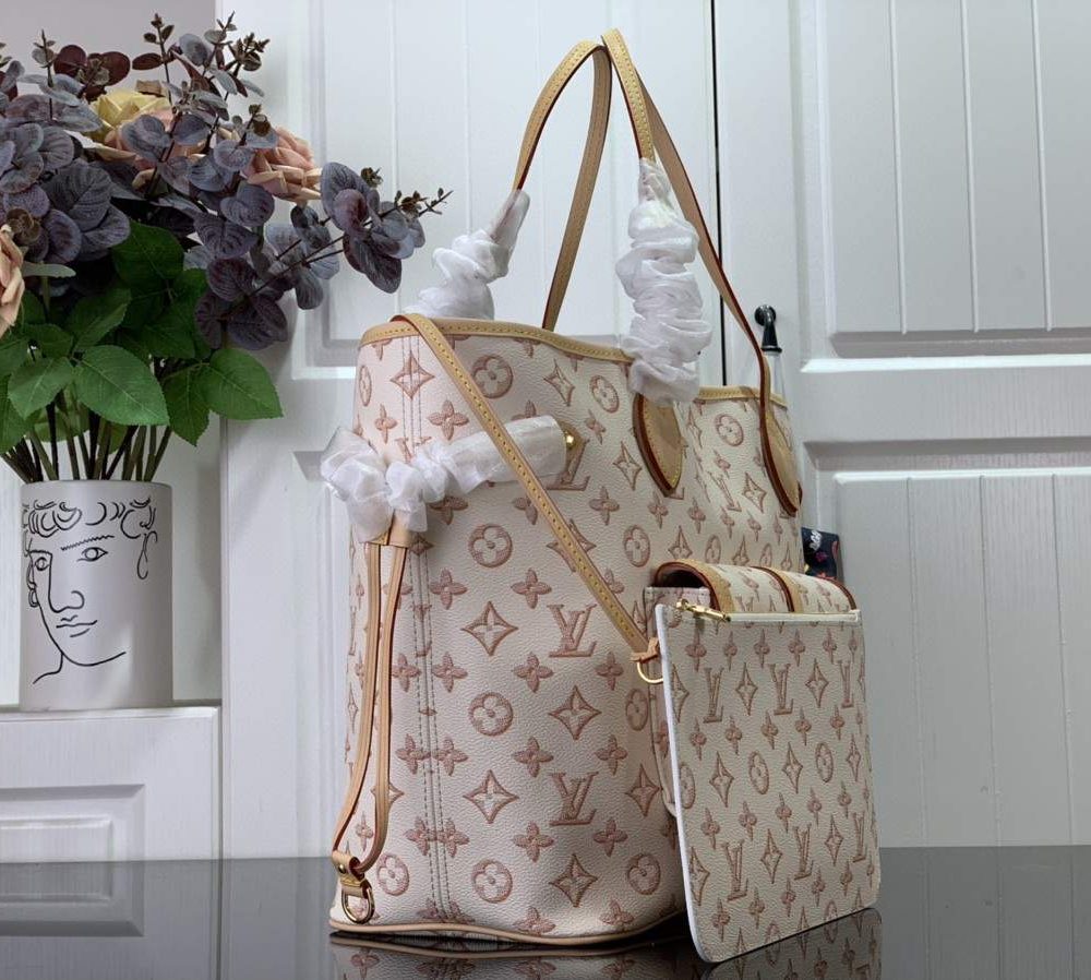 1:1 Replica Louis Vuitton LV Neverfull MM White/ Black Essential Bag For Women M20921 31 cm/ 12.2 in
