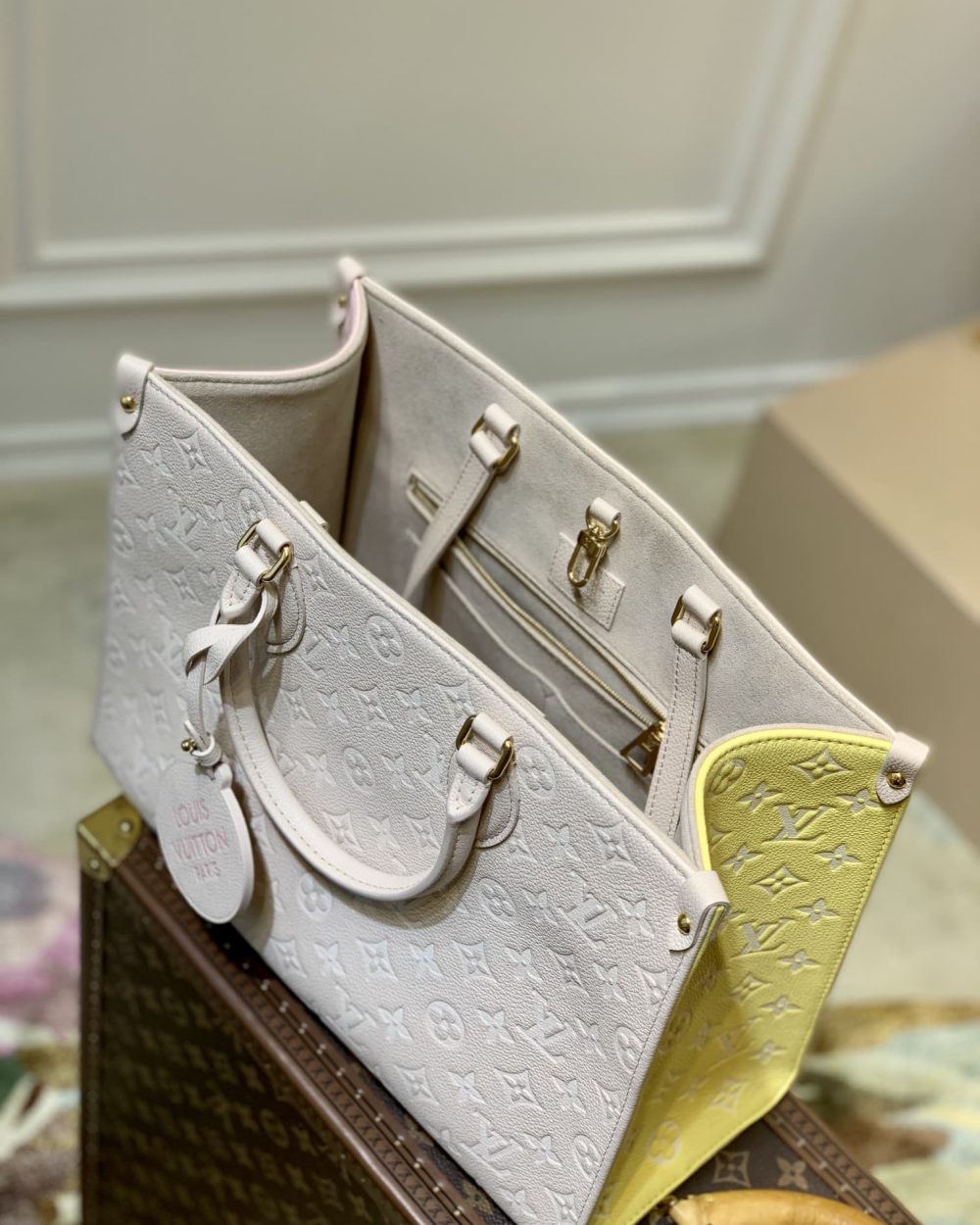1:1 Replica Louis Vuitton LV Onthego MM Monogram Empreinte Beige/ Pink/ Yellow Luxury Bag For Women M46128 - 35cm/13.8in