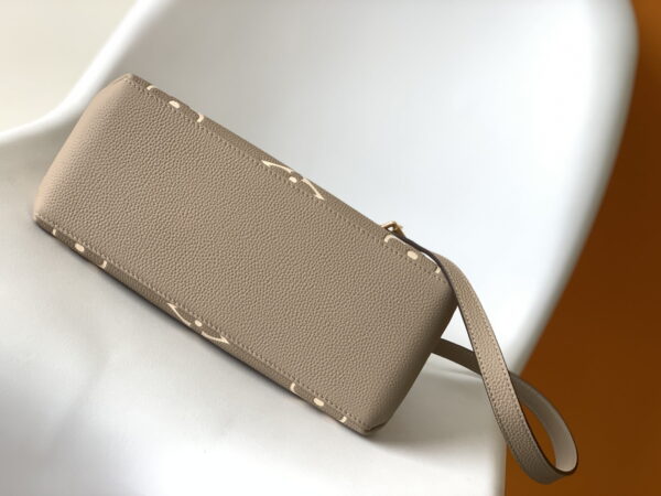 1:1 Replica Louis Vuitton LV Petit Palais Bicolor Monogram Empreinte Leather Tourterelle/Creme Luxury Bag For Women M58914 - 11.4in/29cm