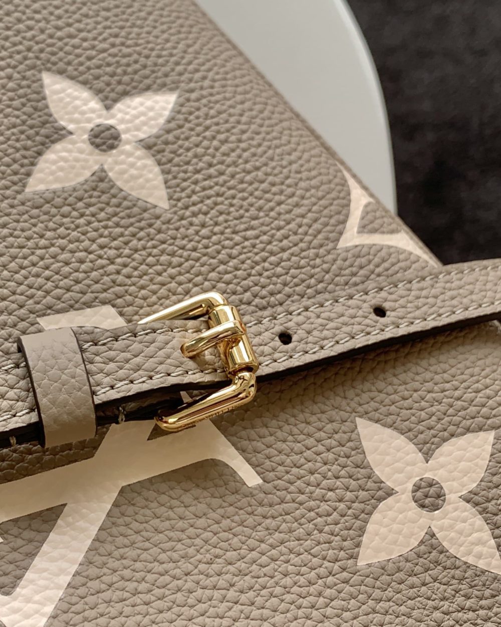 1:1 Replica Louis Vuitton LV Petit Palais Bicolor Monogram Empreinte Leather Tourterelle/Creme Luxury Bag For Women M58914 - 11.4in/29cm