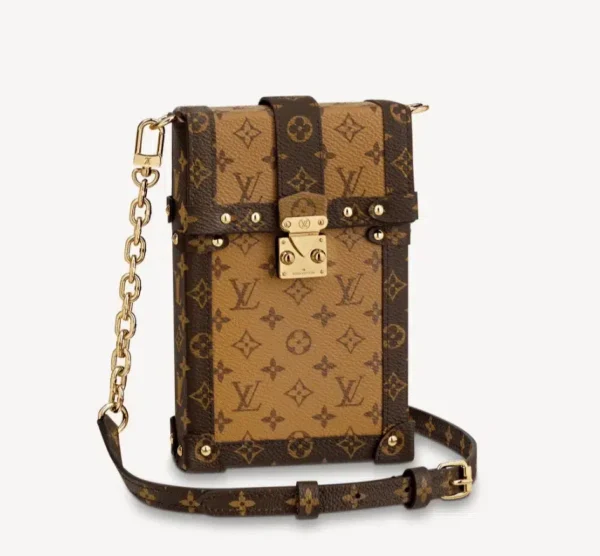 pochette-trunk-verticale-monogram-reverse-m67873