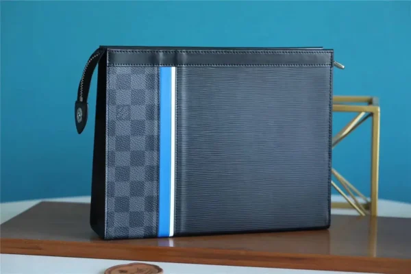 pochette-voyage-mm-epi-damier-graphite-canvas-m56827