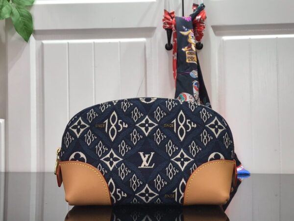 1:1 Replica Louis Vuitton LV Since 1854 Pochette Cosmetique PM Blue Essential  Bag For Women 19 cm/ 7.5 in