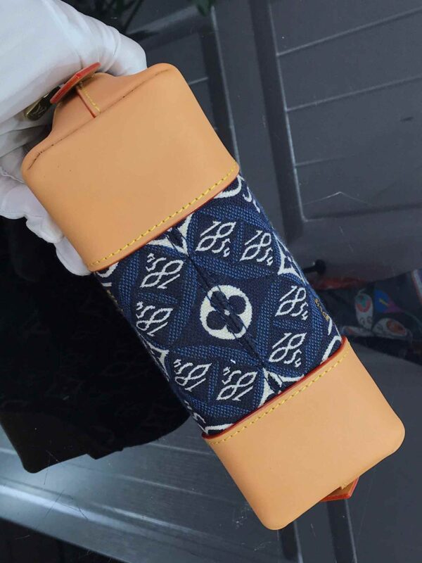 1:1 Replica Louis Vuitton LV Since 1854 Pochette Cosmetique PM Blue Essential  Bag For Women 19 cm/ 7.5 in