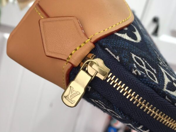 1:1 Replica Louis Vuitton LV Since 1854 Pochette Cosmetique PM Blue Essential  Bag For Women 19 cm/ 7.5 in