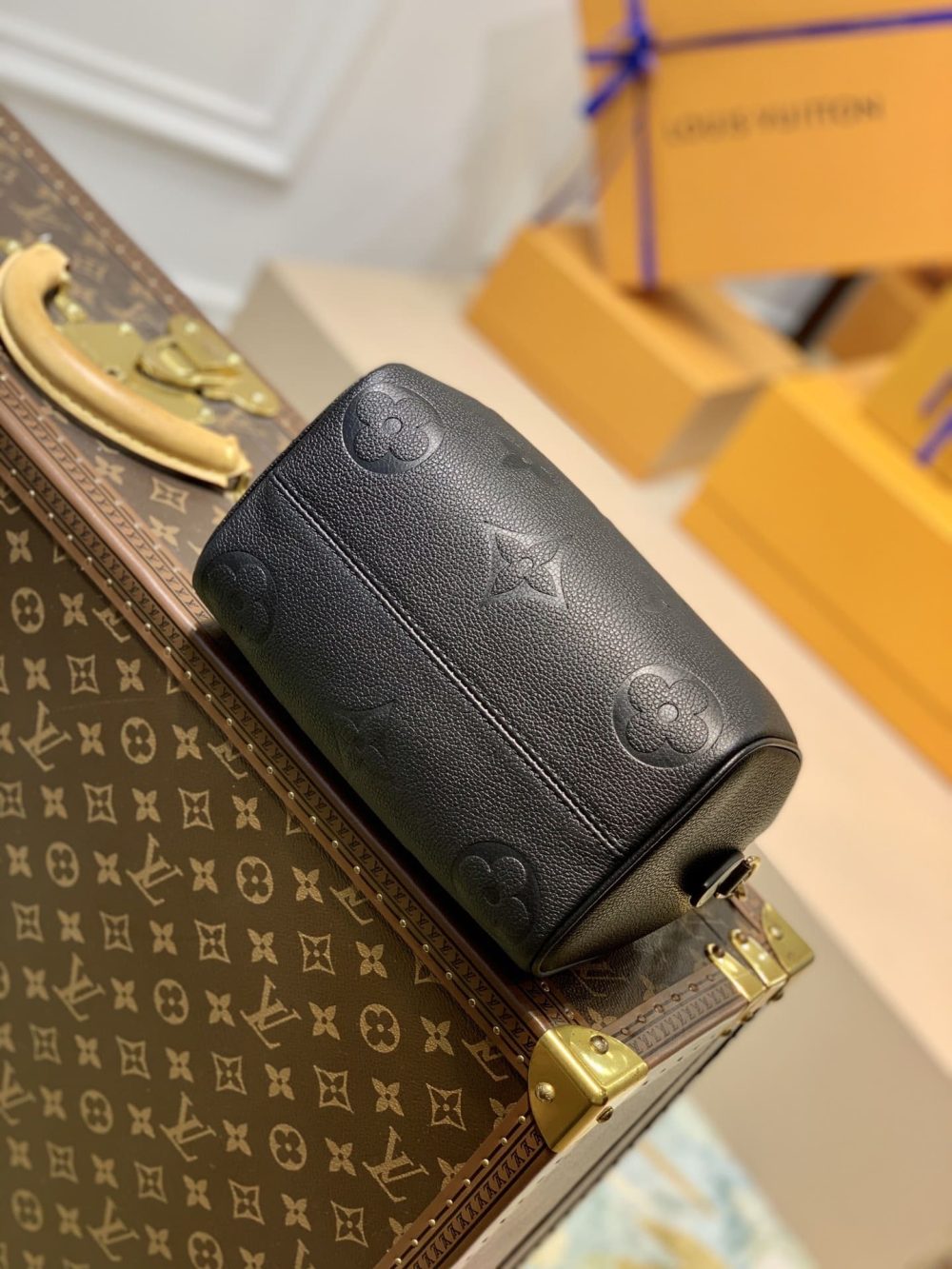 1:1 Replica Louis Vuitton LV Speedy Bandoulière 20 Monogram Empreinte Leather Exclusive Bag For Women M58953 - 7.8in/ 20cm - Image 5