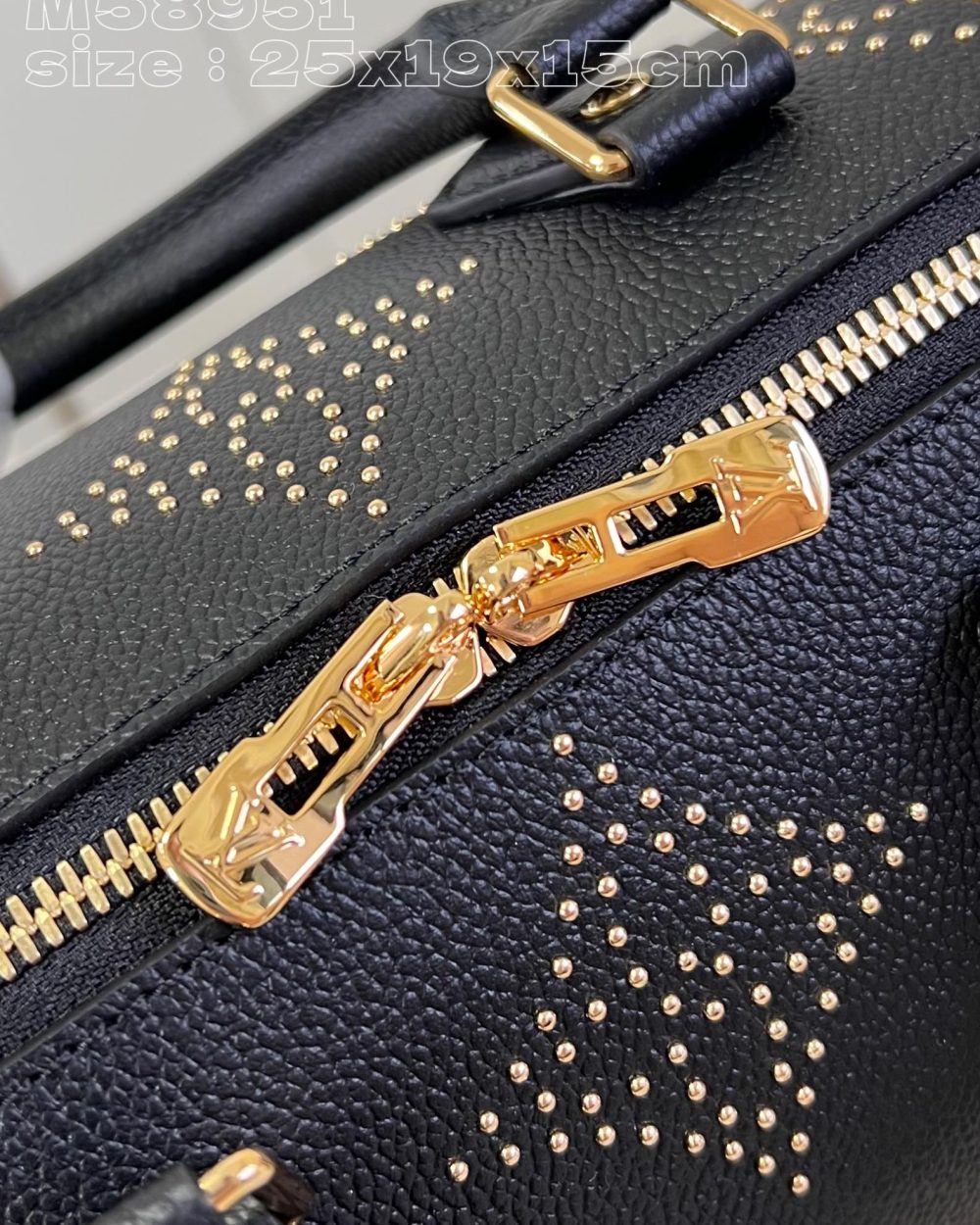 1:1 Replica Louis Vuitton LV Speedy Bandoulière 25 Monogram Empreinte Leather Luxury Bag For Women M46736- 9.8 Inches/ 24.8 Cm