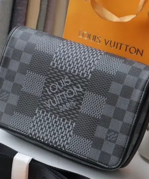 studio-messenger-damier-graphite-gray-n50013