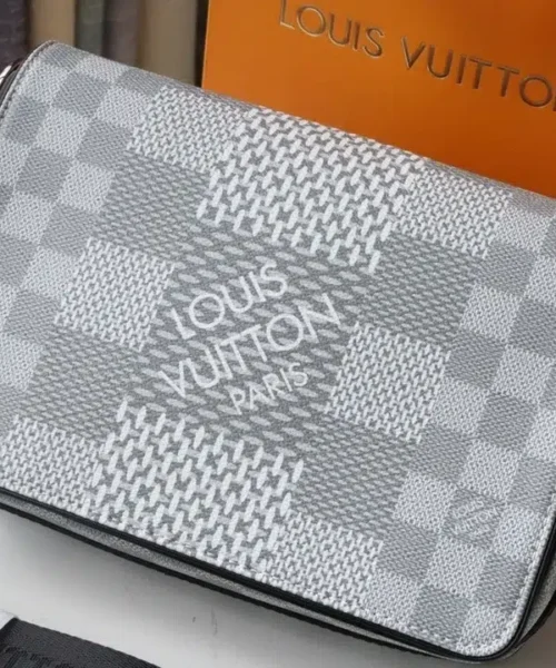 studio-messenger-damier-graphite-plaster-n50014