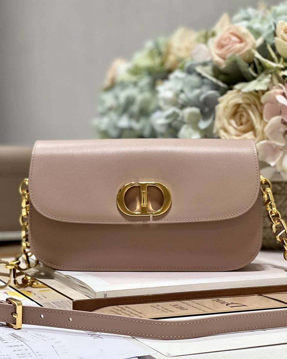 1:1 Replica 30 Montaigne Avenue Bag Black/White/Blue/Beige/Light Pink For Women 9 in/ 22.5cm M9260UMOA_M900