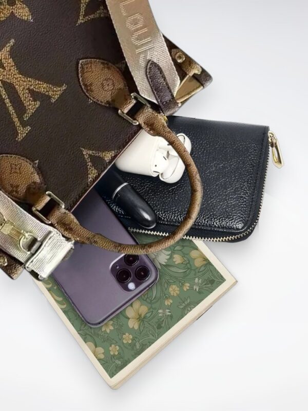 DBS-LC400 - Onthego PM Handbag Deal