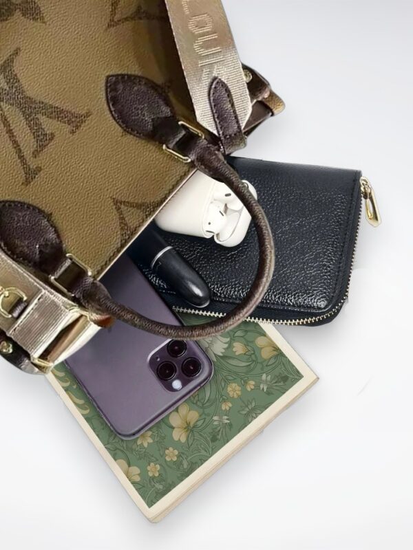 DBS-LC401 - Onthego PM Handbag Deal