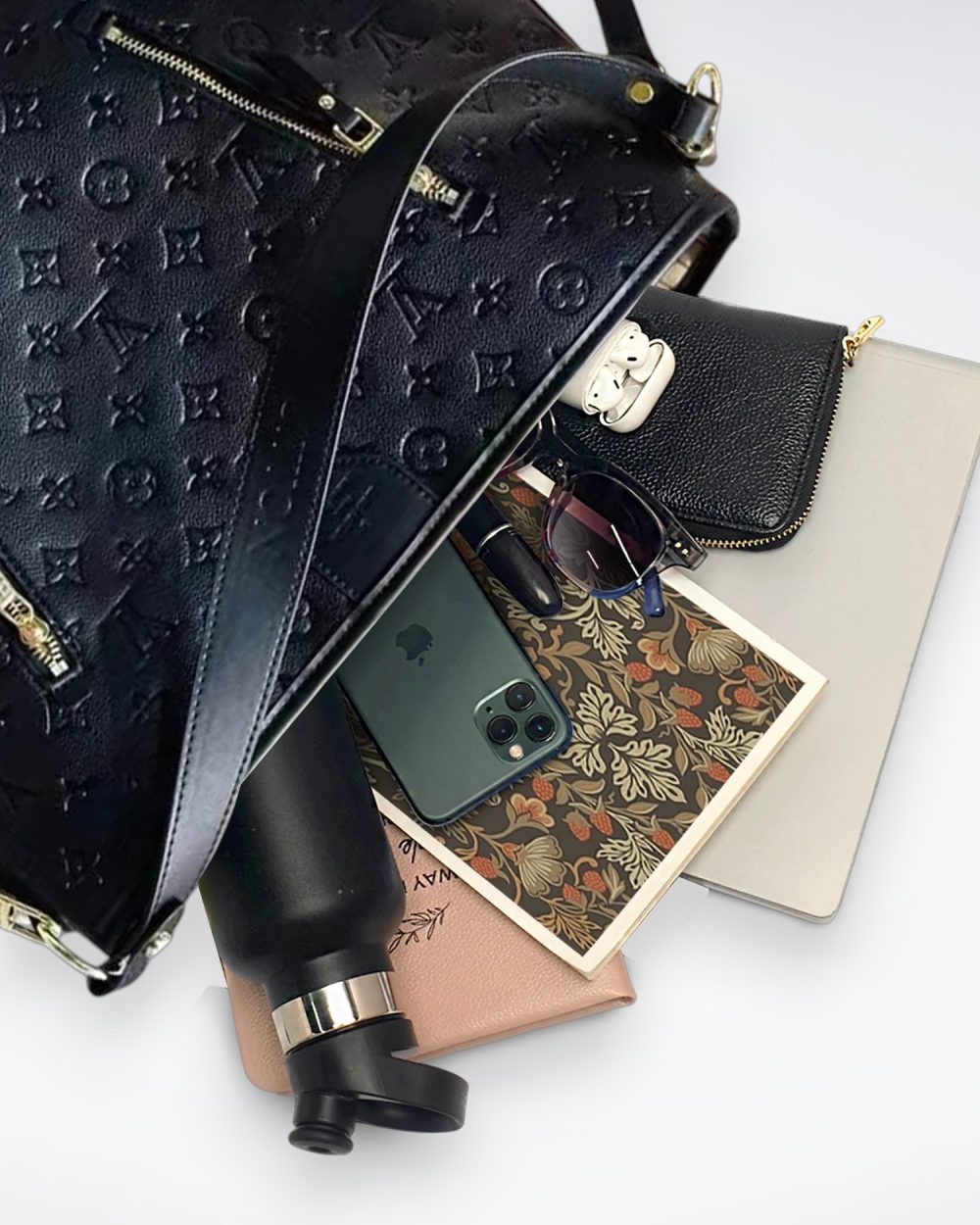 DBS-LC475 - Delightful MM Handbag Deal