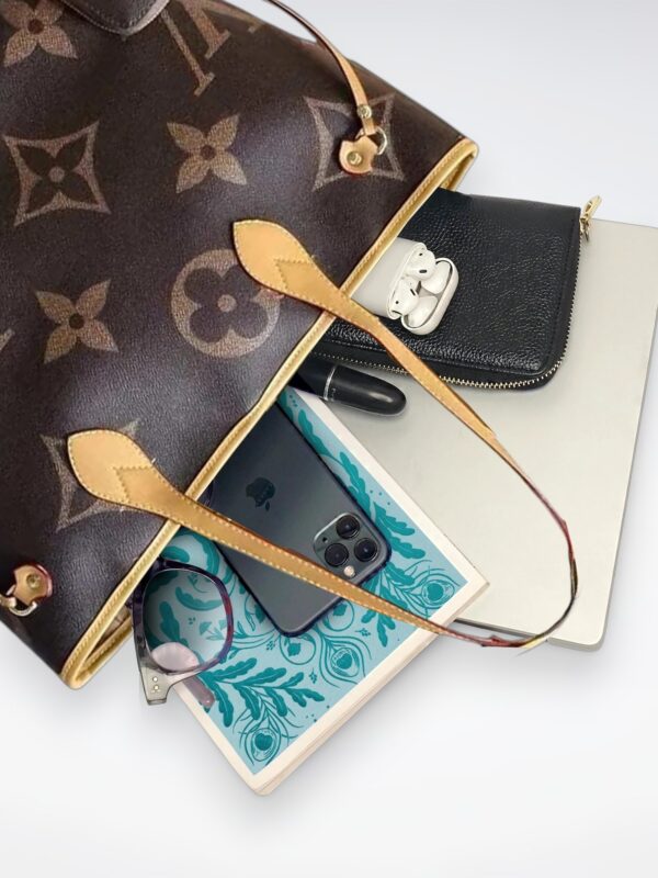 DBS-LC493 - Neverfull MM Handbag Deal