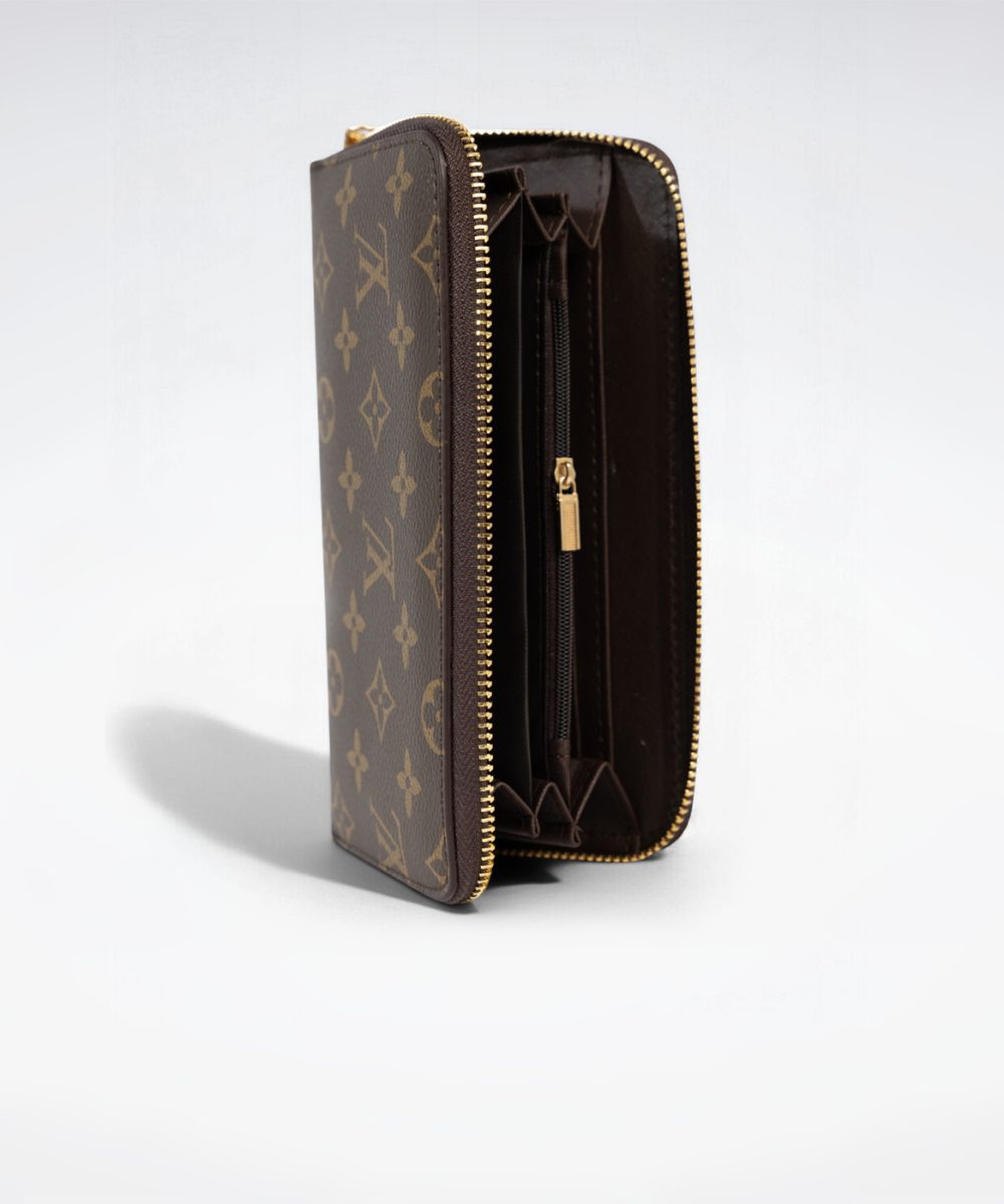 DBS-LC477 - Delightful MM Handbag Deal - Image 7