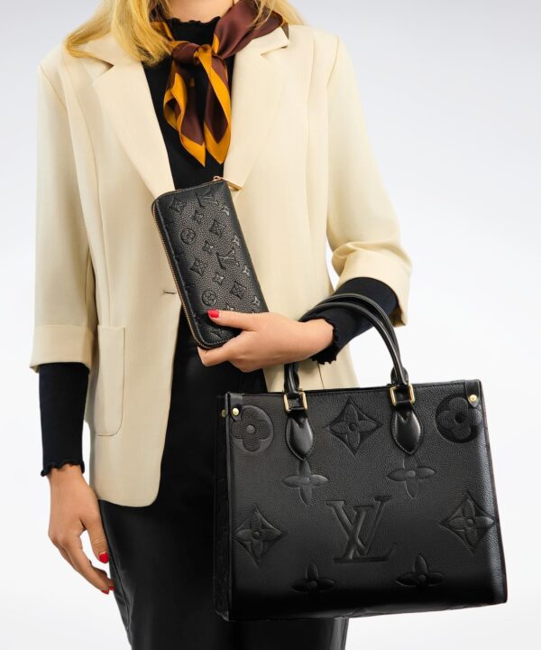 DBS-LC385 - Onthego MM Handbag Deal