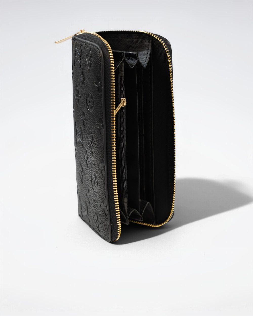 DBS-LC473 - Delightful MM Handbag Deal