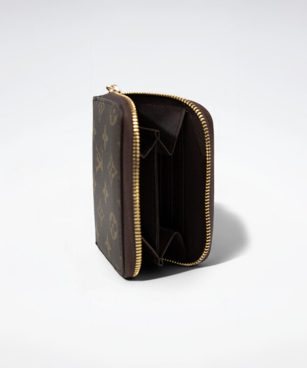 DBS-LC400 - Onthego PM Handbag Deal