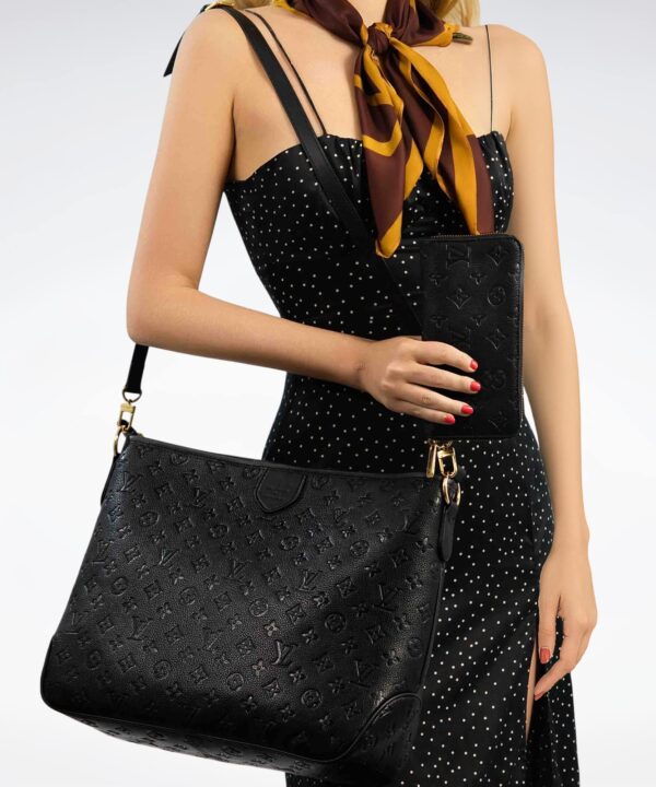 DBS-LC473 - Delightful MM Handbag Deal