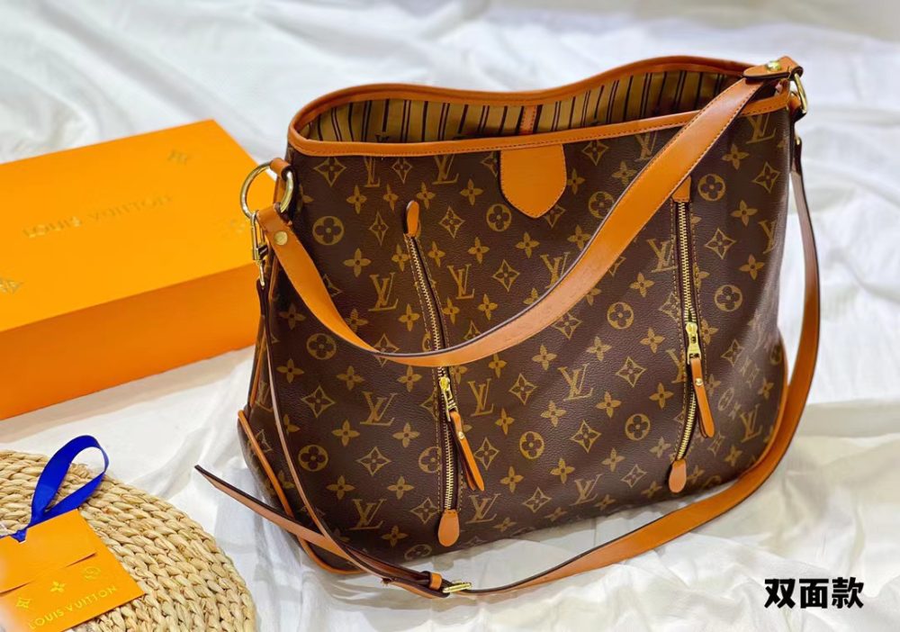 DBS-LC479 - Delightful MM Handbag Deal - Image 2