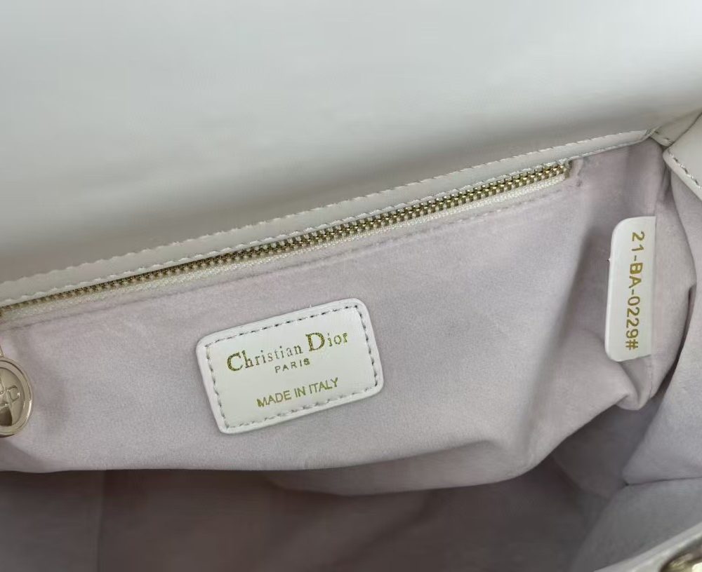 1:1 Replica Christian Dior Medium Lady Dior Bag Hardware White For Women 24cm/9in CD
