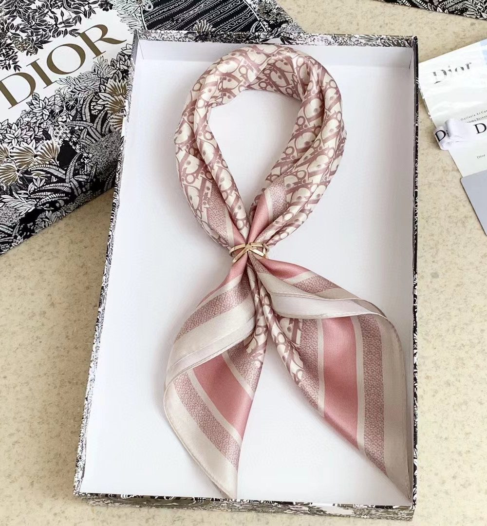 Square 70cm Silk Scarves (Random Style)