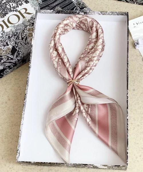 Square 70cm Silk Scarves (Random Style)