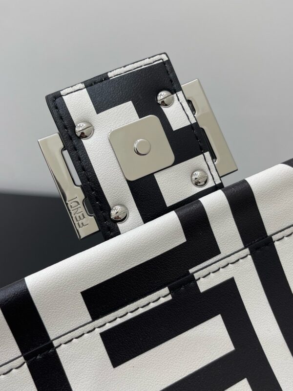 1:1 Replica Baguette Two-Tone Bag Black And White For Women 10.5in/27cm