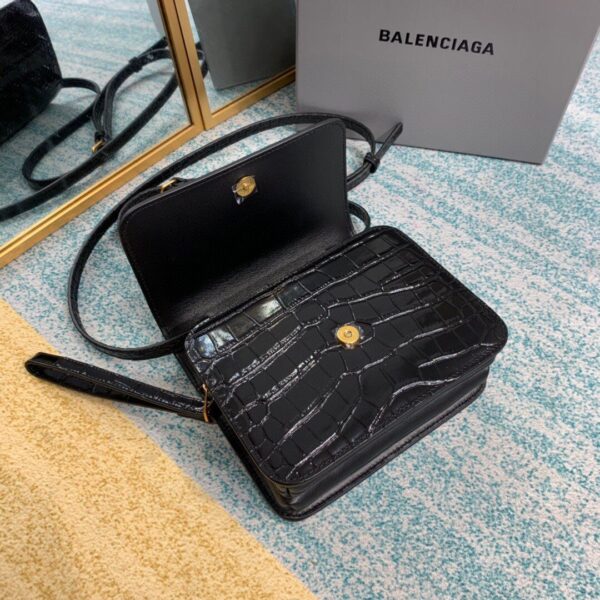 Balenciaga Bolso Bandolera B In Black, For Women, Women's Bags 7in/18cm