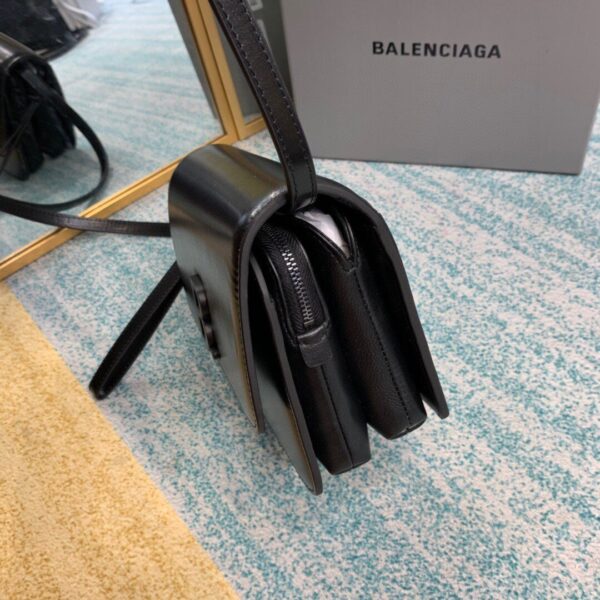 Balenciaga Bolso Bandolera B In Black, For Women, Women's Bags 7in/18cm