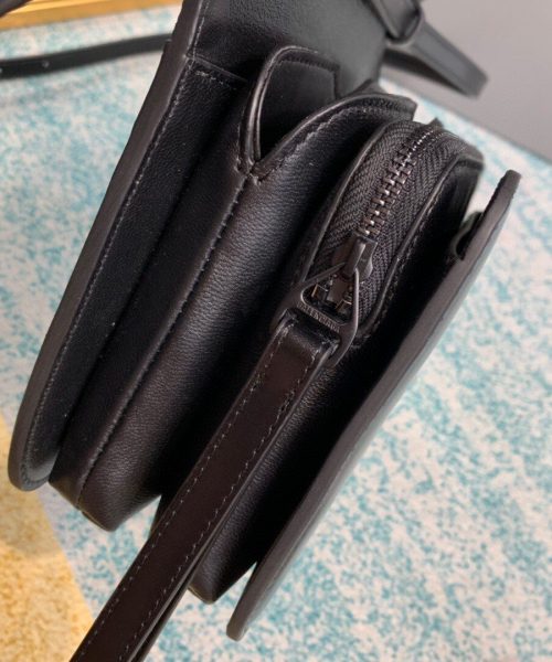 Balenciaga Bolso Bandolera B In Black, For Women, Women's Bags 7in/18cm