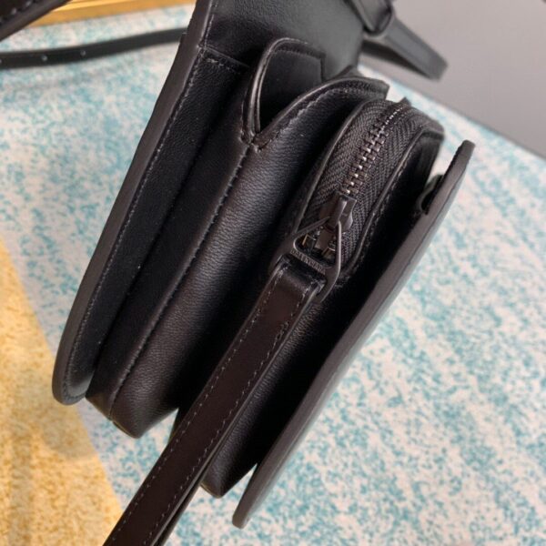 Balenciaga Bolso Bandolera B In Black, For Women, Women's Bags 7in/18cm
