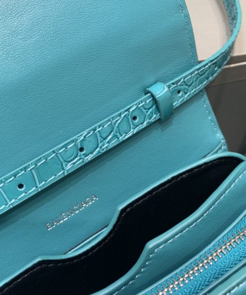 Balenciaga Bolso Bandolera B In Blue, For Women, Women's Bags 7in/18cm