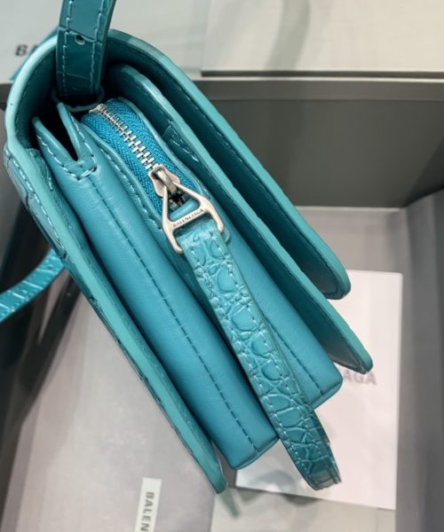 Balenciaga Bolso Bandolera B In Blue, For Women, Women's Bags 7in/18cm