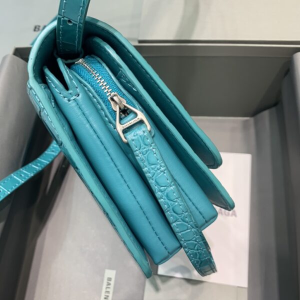 Balenciaga Bolso Bandolera B In Blue, For Women, Women's Bags 7in/18cm