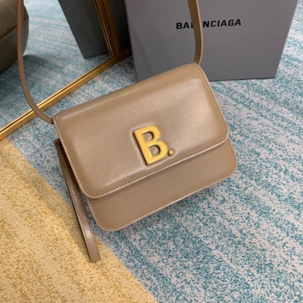 Balenciaga Bolso Bandolera B In Brown, For Women, Women's Bags 7in/18cm