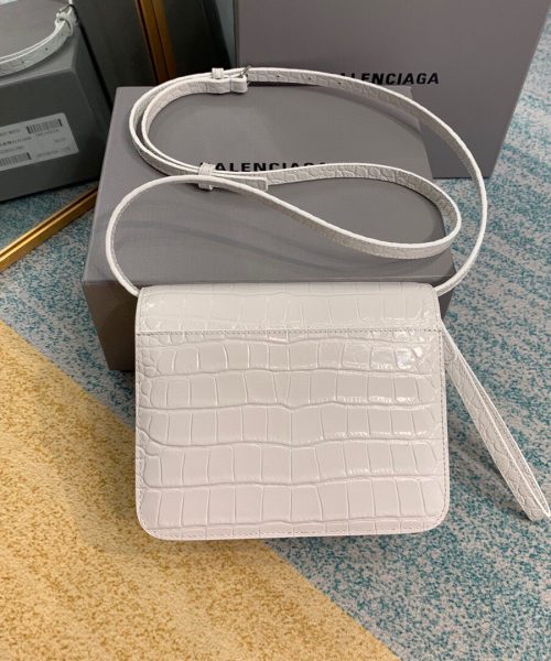 Balenciaga Bolso Bandolera B In White, For Women, Women's Bags 7in/18cm