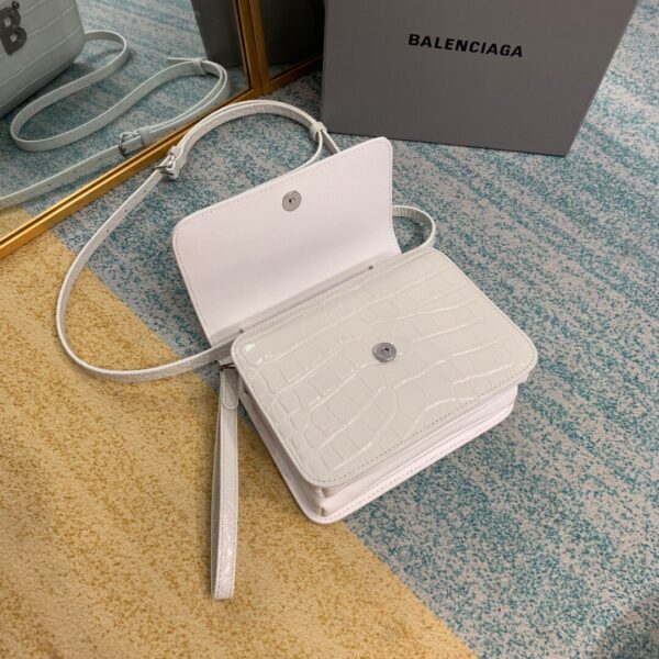 Balenciaga Bolso Bandolera B In White, For Women, Women's Bags 7in/18cm